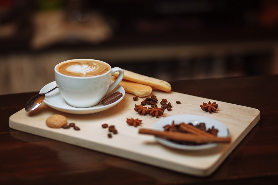 Come viene decaffeinato il caffè: i processi più utilizzati